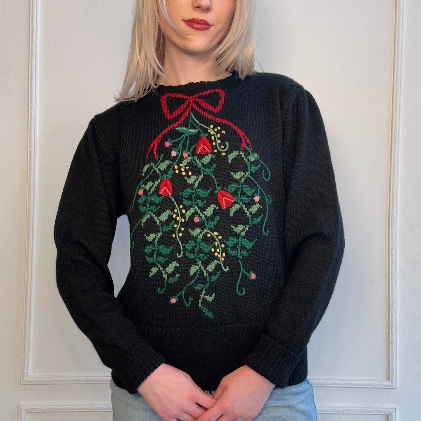 80s Hand Embroidered Bow and Greenery Sweater Susan Bristol