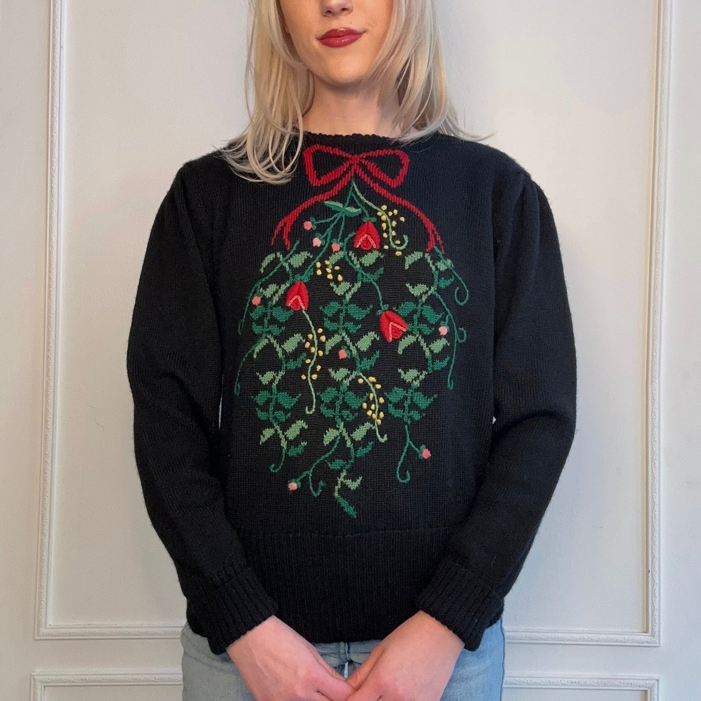80s Hand Embroidered Bow and Greenery Sweater Susan Bristol