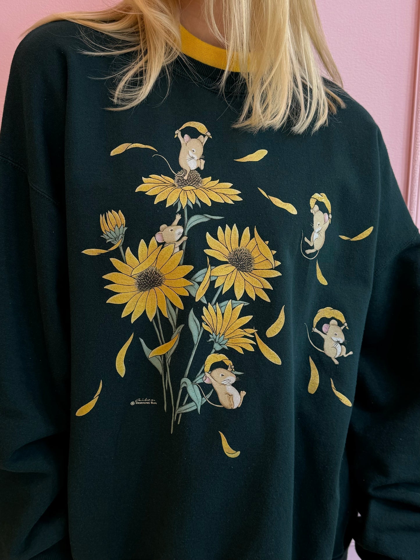 Mice and Flowers Crewneck 90s